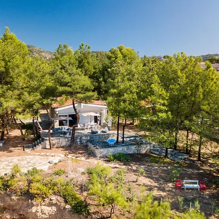 Cleo Beachfront Tatil Evi *