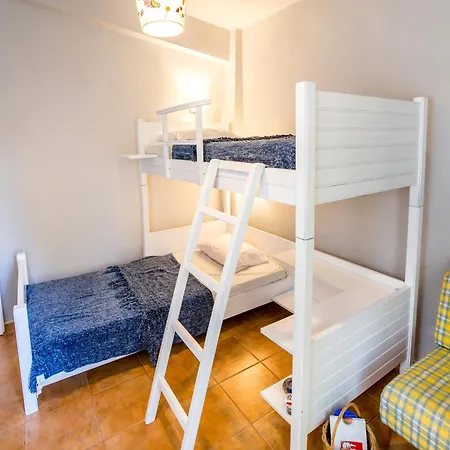 Case de vacanță Cleo Beachfront *