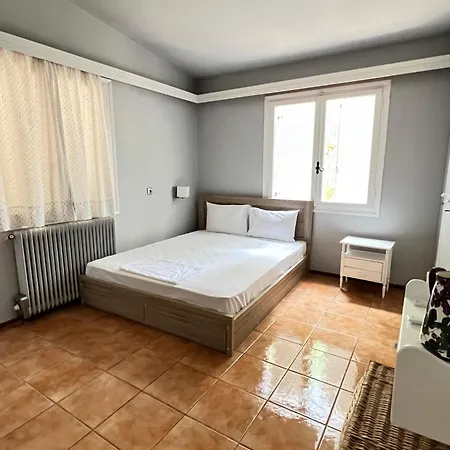 Case de vacanță Cleo Beachfront Potos