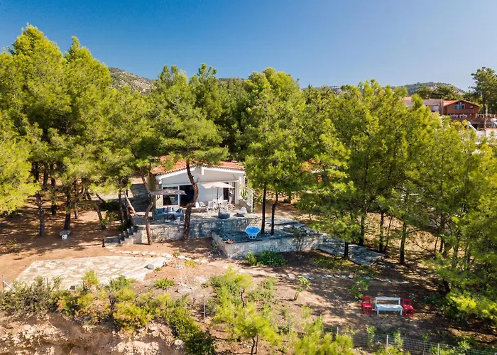 Cleo Beachfront Tatil Evi *