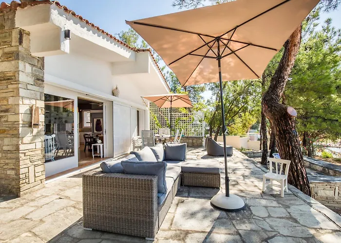 Case de vacanță Cleo Beachfront Potos